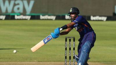 Rohit Sharma - Iyer sees flexibility as key trait for hopes of India spot - channelnewsasia.com - Australia - India