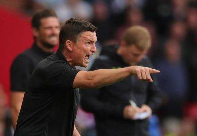 Heckingbottom '100 per cent' expects to keep Sheffield United job despite Newcastle rout