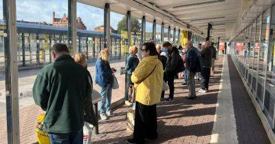 Andy Burnham - 'Queues, delays and elusive yellow buses - my day riding the bus with commuters on the Bee Network' - manchestereveningnews.co.uk