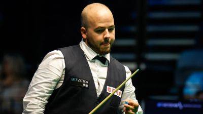 Luca Brecel misses chance to usurp Ronnie O'Sullivan as world number one