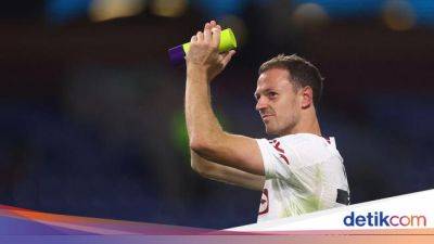 Jonny Evans - Erik X (X) - Liga Inggris - Jonny Evans Gak Nyangka Bisa Main Lagi di MU - sport.detik.com