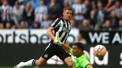 Barnes foot injury substantial, says Newcastle manager Howe