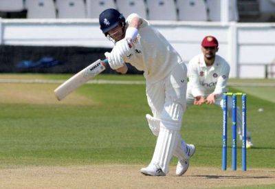 Kent (345-4) lead Lancashire (327 all out) by 18 runs in County Championship Division 1 in Canterbury