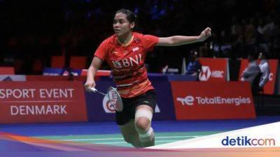 Bing Jiao - Amalia Cahaya Pratiwi - Gregoria Mariska Tunjung - Asian Games 2023: Gregoria Kalah, Indonesia Tertinggal 0-1 dari China - sport.detik.com - China - Indonesia
