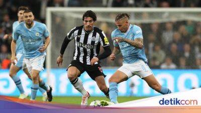 Kalvin Phillips - Wolves Vs Man City: Phillips Bisa Gantikan Rodri? - sport.detik.com