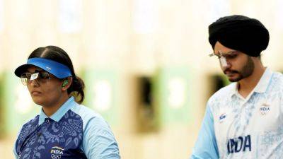 Sarabjot Singh, Divya TS Bow Out With Silver In 10m Air Pistol Mixed Team Event - sports.ndtv.com - China - India