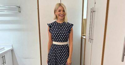 Holly Willoughby says 'and just like that' she marks This Morning return early and fans react