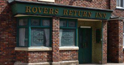 Coronation Street fans 'dying' as they spot unusual move in soap schedule shake-up