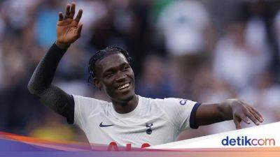 Antonio Conte - Ange Postecoglou - Yves Bissouma - Harry Kane - Tottenham Hotspur - Liga Inggris - Bissouma Bikin Tottenham Perkasa - sport.detik.com