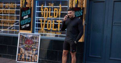 Tommy Fury pictured solo in Manchester as he prepares for KSI fight - manchestereveningnews.co.uk - New York - county Cheshire - Instagram