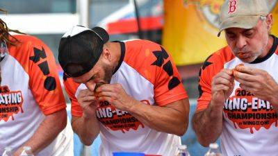 Aussie eater consumes record 276 Buffalo wings, tops American legend Joey Chestnut for wing king crown