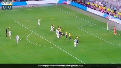 Lionel Messi - Luis Suarez - Leo Messi - Lautaro Martinez - Watch: Lionel Messi Produces Stunning Free-Kick, Inspires Argentina's 1-0 Win Over Ecuador - sports.ndtv.com - Qatar - Usa - Argentina - Ecuador - Uruguay