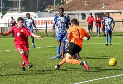 Thomas Reeves - Marcel Nimani - Whitstable Town boss Marcel Nimani backs new player-goalkeeping coach Dan Eason to be a fine manager one day - kentonline.co.uk