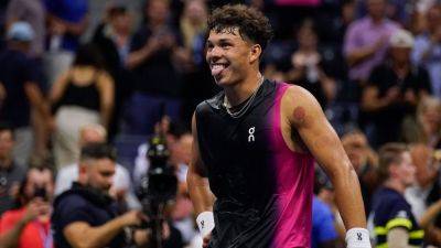Carlos Alcaraz - Andy Roddick - Novak Djokovic - Tommy Paul - Taylor Fritz - Star - Unseeded Ben Shelton heads into semifinals as the last American man at the US Open - ESPN - espn.com - France - Usa - New York - county Arthur - county Queens