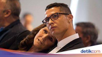 Ibunya Ulang Tahun, Ronaldo Kasih Kado Mobil Mewah Ini