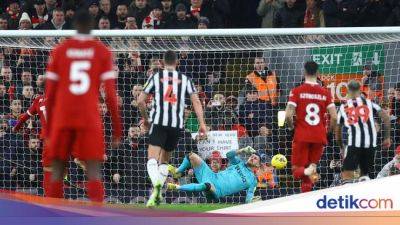 Penalti Salah Gagal, Liverpool Vs Newcastle Tanpa Gol di Babak I