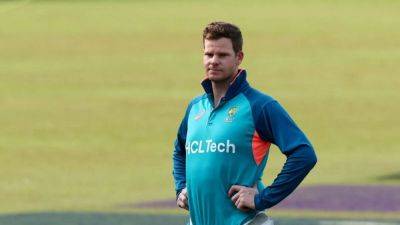 Smith replaces Warner as Australia test opener