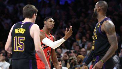 Anthony Davis - Scottie Barnes - Darvin Ham - Raptors' Darko Rajakovic furious with officiating in loss to Lakers - ESPN - espn.com - Los Angeles