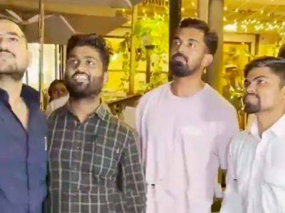 Watch: Fans Try To Touch KL Rahul's Feet. Here's What Happened Next