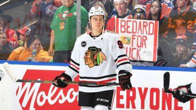 Connor Bedard - Chicago Blackhawks' Connor Bedard out 6-8 weeks with broken jaw - ESPN - espn.com - state New Jersey - county Tyler - county Johnson
