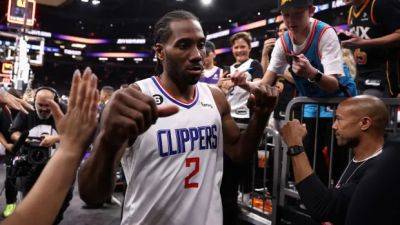 Kawhi Leonard signs contract extension with Clippers ahead of game against Raptors