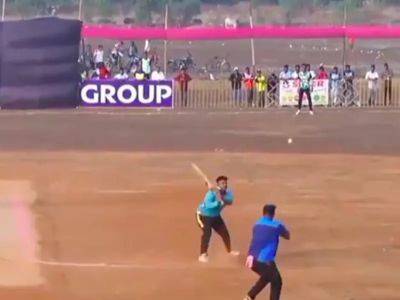 Watch: Batter Gets Out To 'Worst Dismissal'. Commentator Can't Keep Calm - sports.ndtv.com - India - Afghanistan