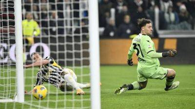 Milik hat-trick helps ease Juventus into Coppa Italia semi-finals