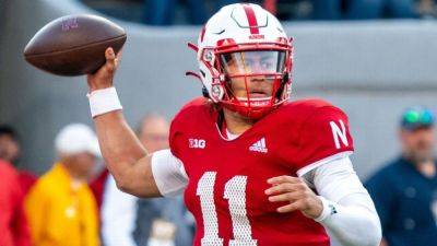 QB Casey Thompson commits to Oklahoma, 4th school in 7 years - ESPN