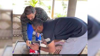 Watch: On Fan's Birthday, MS Dhoni's Grand Gesture Wins Hearts - sports.ndtv.com - India