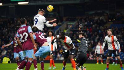 Luton find leveller late on at Burnley
