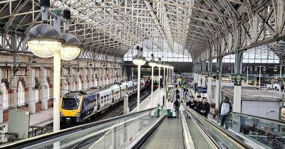 Train drivers to stage fresh strikes and overtime ban in pay row - manchestereveningnews.co.uk