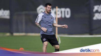 Lionel Messi - Erling Haaland - Poinnya sama dengan Haaland, kok Messi Jadi Pemain Terbaik FIFA? - sport.detik.com - Indonesia