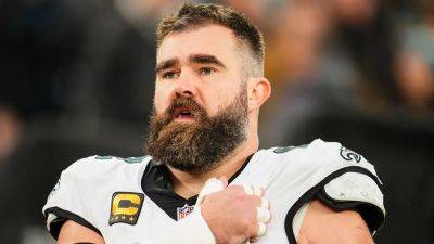 Jason Kelce - Jason Kelce reveals 3 words he yells during Eagles' 'tush push' - foxnews.com - New York - county Eagle - state New Jersey - county Rutherford - county Cooper - county Bay