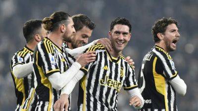 Superb Vlahovic double fires Juventus to 3-0 win over Sassuolo