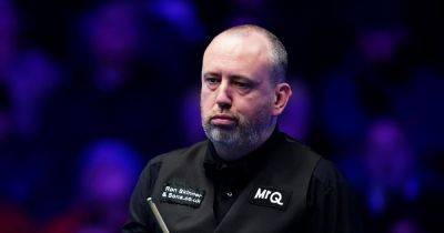 Mark Williams - John Higgins - Olivier Marteel - Mark Williams penalised for PICKING UP the cue ball as bizarre joke backfires and rival storms off - dailyrecord.co.uk - Belgium - Scotland