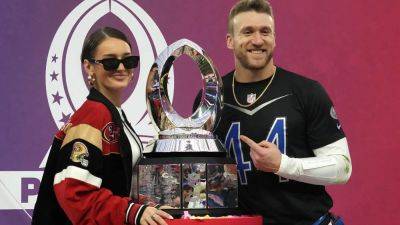 49ers' Kyle Juszczyk praises 'extremely talented' wife, Kristin, after she made fashion statement in playoffs