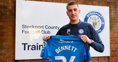 Rhys Bennett - How Manchester United work experience helped Rhys Bennett seal Stockport County loan - manchestereveningnews.co.uk - county Stockport - county Notts