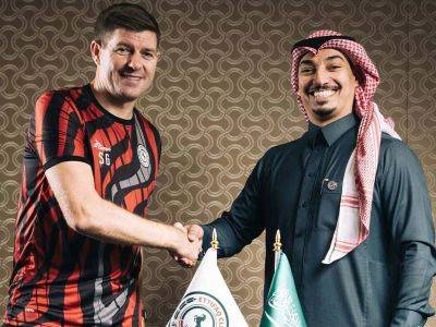 Steven Gerrard - Steven Gerrard signs new deal with Al Ettifaq despite Jordon Henderson exit - thenationalnews.com - Netherlands - Saudi Arabia - Jordan
