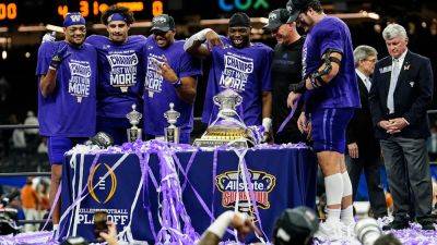 Washington players get into heated confrontation with Texas fans after Sugar Bowl win