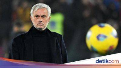 Jose Mourinho - Daniele De-Rossi - As Roma - Kalaupun Tak Dipecat, Mourinho Diyakini Akan Tinggalkan Roma - sport.detik.com
