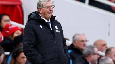 Palace boss Hodgson defiant despite more fan anger