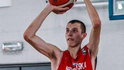 Kentucky freshman Zvonimir Ivisic cleared to play by NCAA - ESPN