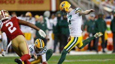 Packers rue missed chances vs. Niners, including Carlson kick - ESPN