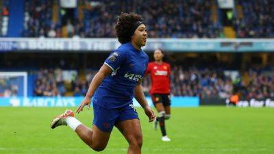 James hat-trick gives Chelsea 3-1 WSL win over Man United