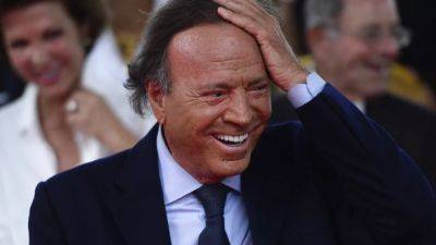Spanish singer Julio Iglesias detained at Punta Cana airport for carrying excess food in luggage - euronews.com - Spain - Bahamas - Dominican Republic - Dominica