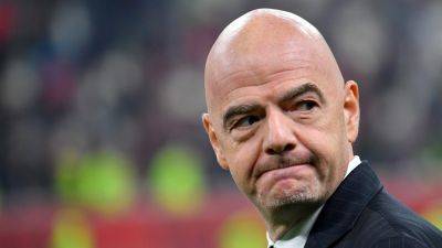 Infantino wants automatic points forfeiture against racists teams