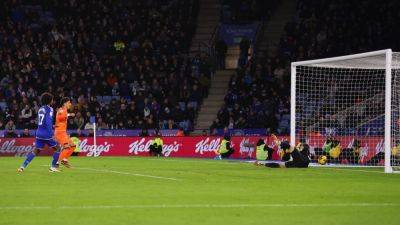 Ipswich rescue a point against league leaders Leicester