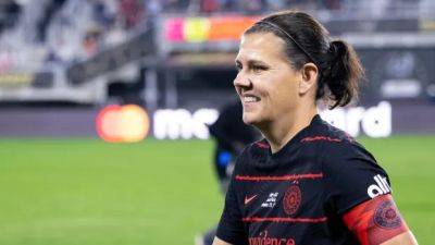 Christine Sinclair - Canada's Christine Sinclair signs 1-year deal to return to NWSL's Portland Thorns - cbc.ca - Canada