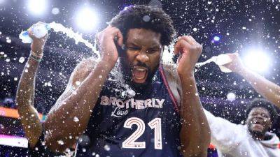 Joel Embiid - Joel Embiid breaks Wilt Chamberlain's 76ers record with 70-point game - cbc.ca - Los Angeles - state Minnesota - county Baylor - Philadelphia