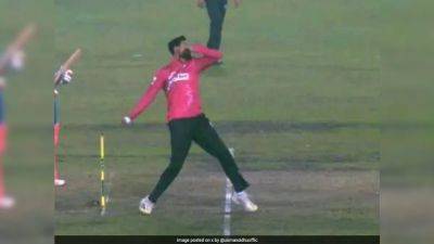 Tamim Iqbal - Shoaib Malik - Days After Wedding Announcement, Shoaib Malik's On-Field Act Earns Him Brutal Bashing On Internet - sports.ndtv.com - India - Bangladesh - Pakistan